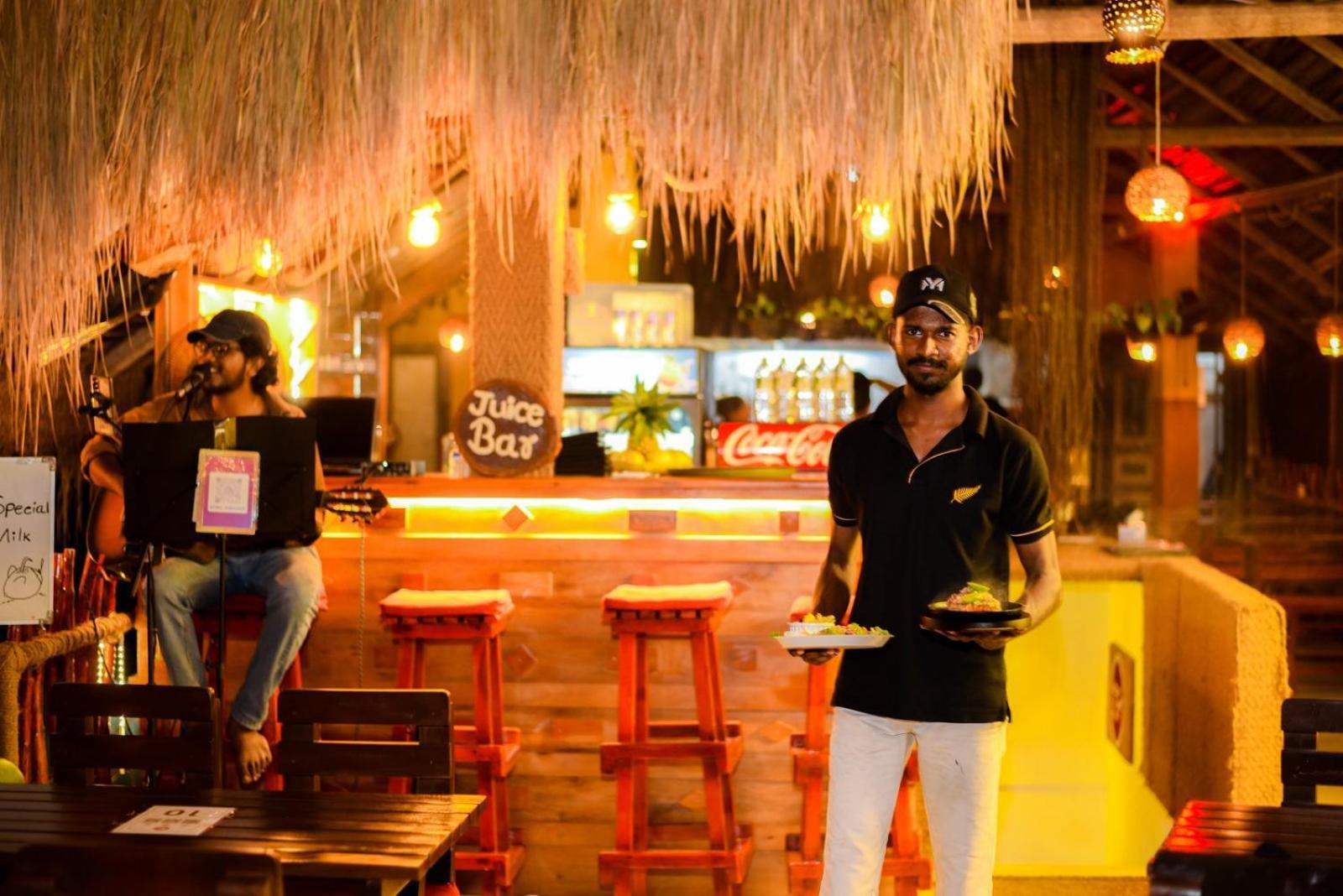 Coconut Style Restaurant & Milinda Guest Unawatuna Exterior foto