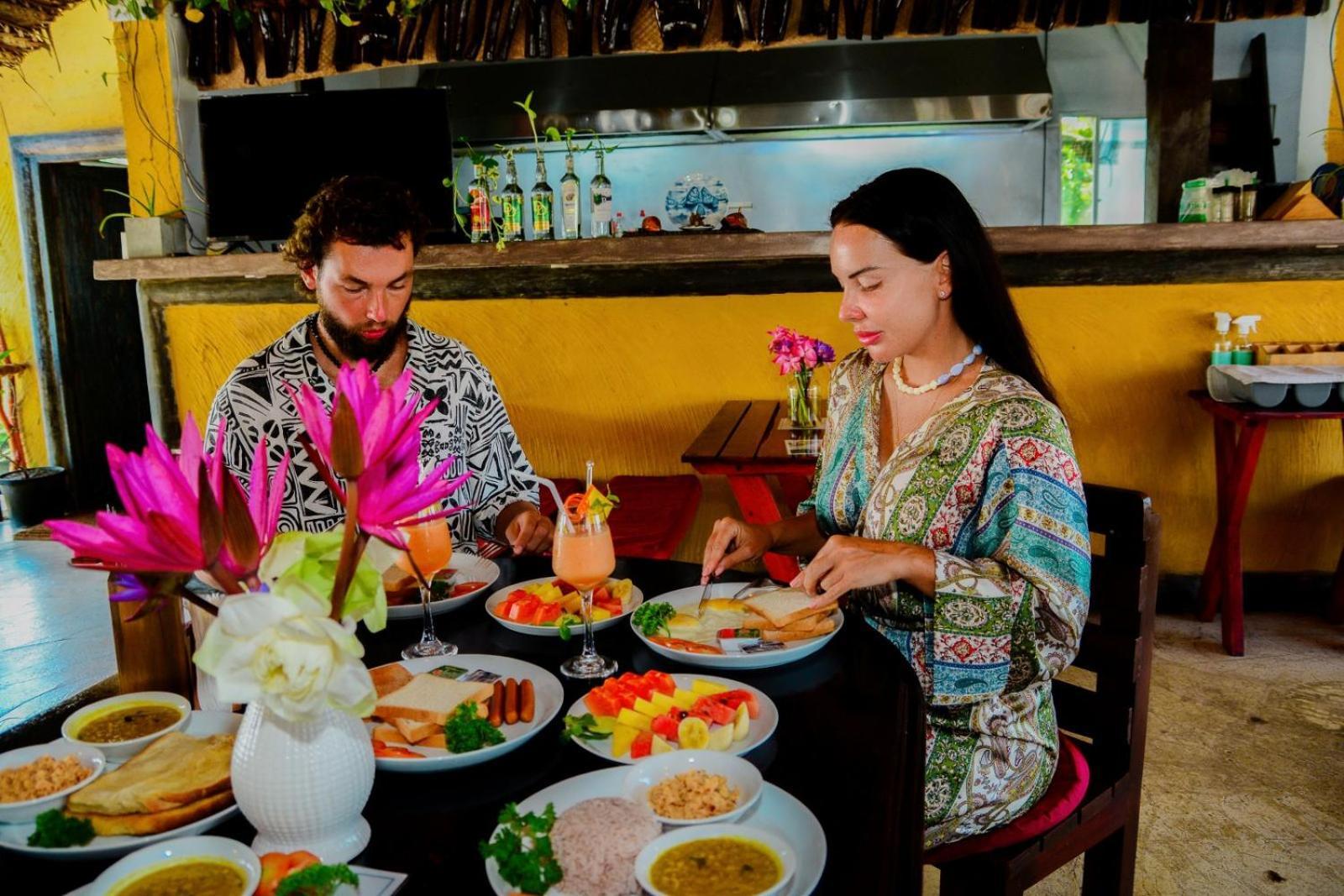 Coconut Style Restaurant & Milinda Guest Unawatuna Exterior foto